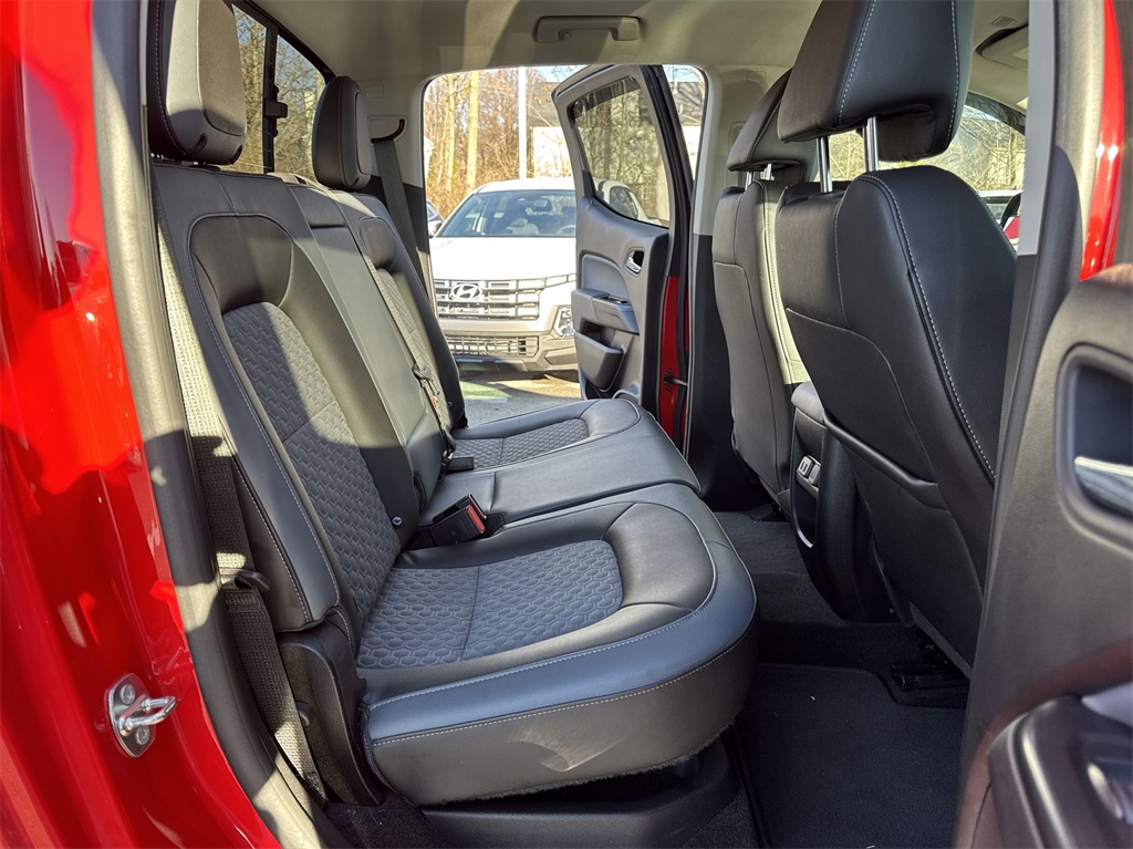 2018 Chevrolet Colorado Z71 25