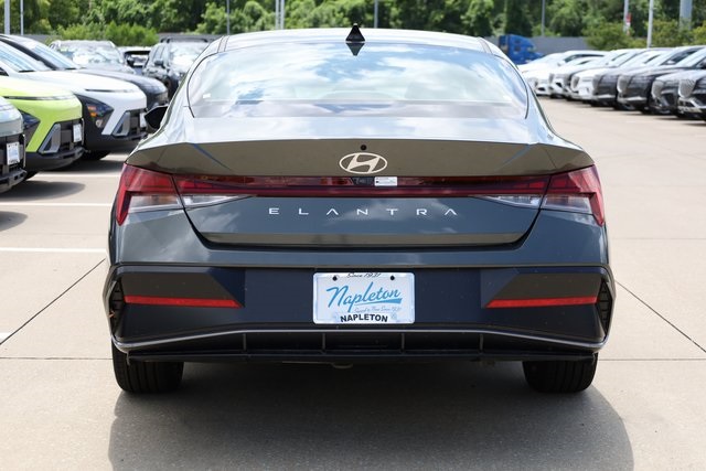 2024 Hyundai Elantra SEL 6