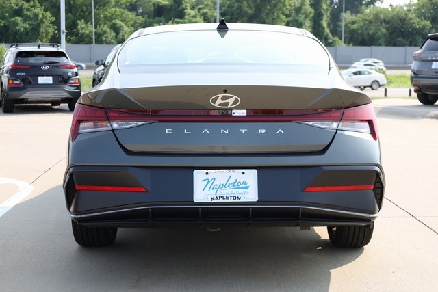 2024 Hyundai Elantra SEL 6