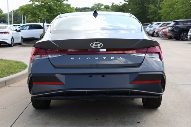 2024 Hyundai Elantra SEL 6