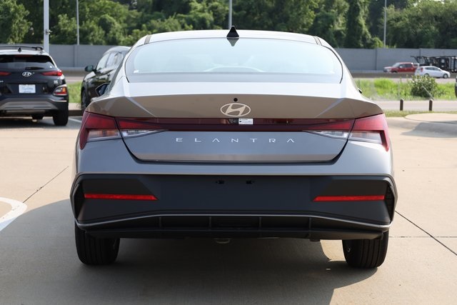 2024 Hyundai Elantra SEL 6