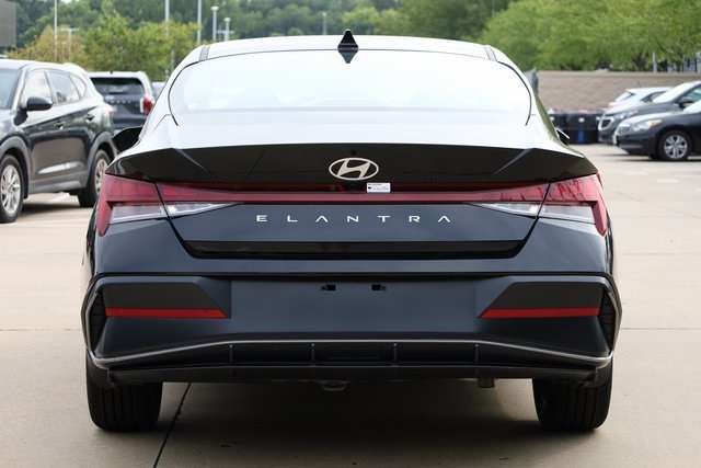 2024 Hyundai Elantra SEL 6