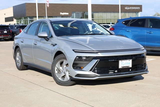 2025 Hyundai Sonata SE 2