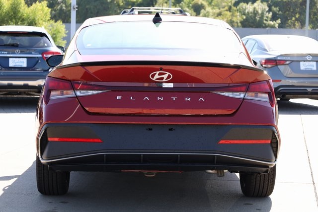 2025 Hyundai Elantra SEL 6