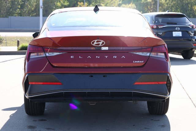 2025 Hyundai Elantra Limited 6