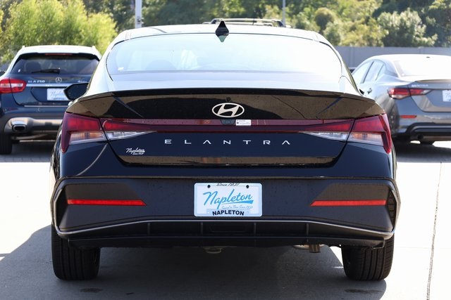 2025 Hyundai Elantra SEL 6