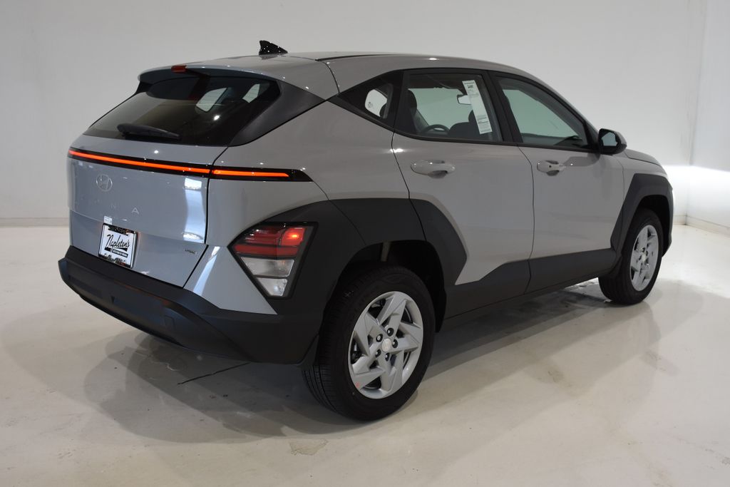 2025 Hyundai Kona SE 4