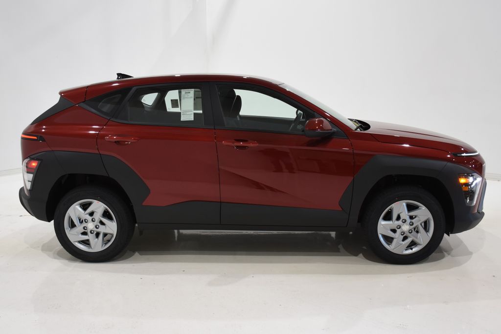 2025 Hyundai Kona SE 3