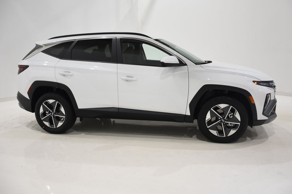 2025 Hyundai Tucson SEL 3