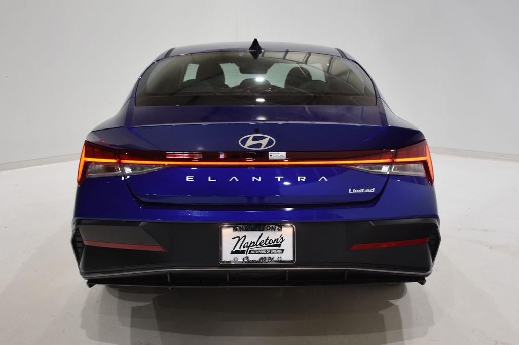 2025 Hyundai Elantra Limited 5