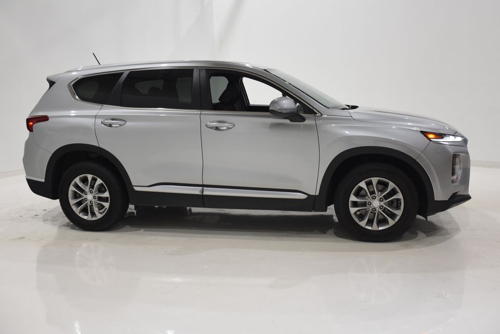 2020 Hyundai Santa Fe SE 2.4 3