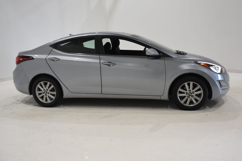 2015 Hyundai Elantra SE 3