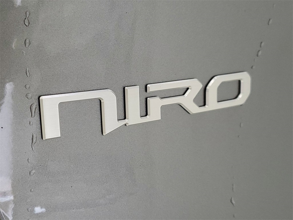 2024 Kia Niro EX Touring 7
