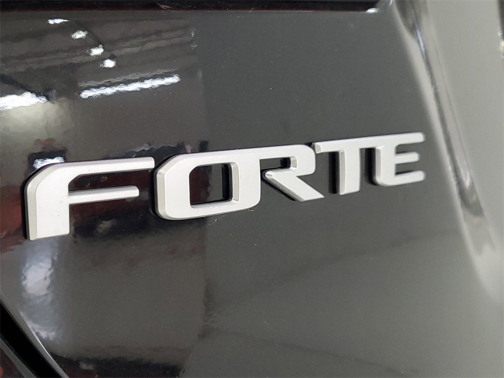 2024 Kia Forte LXS 7
