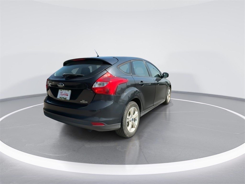 2013 Ford Focus SE 10