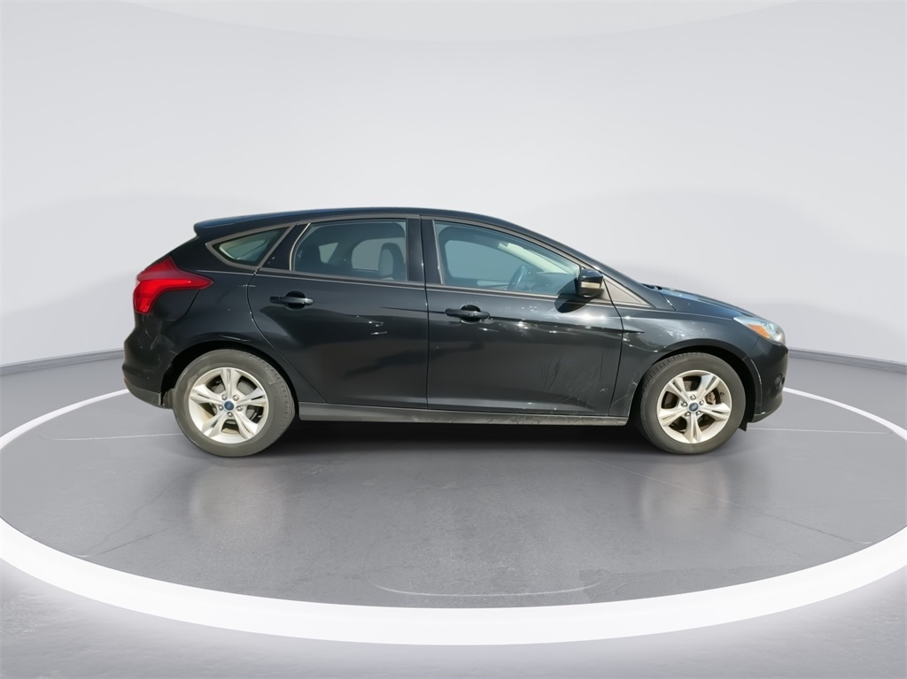 2013 Ford Focus SE 12