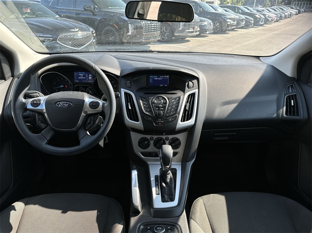 2013 Ford Focus SE 19