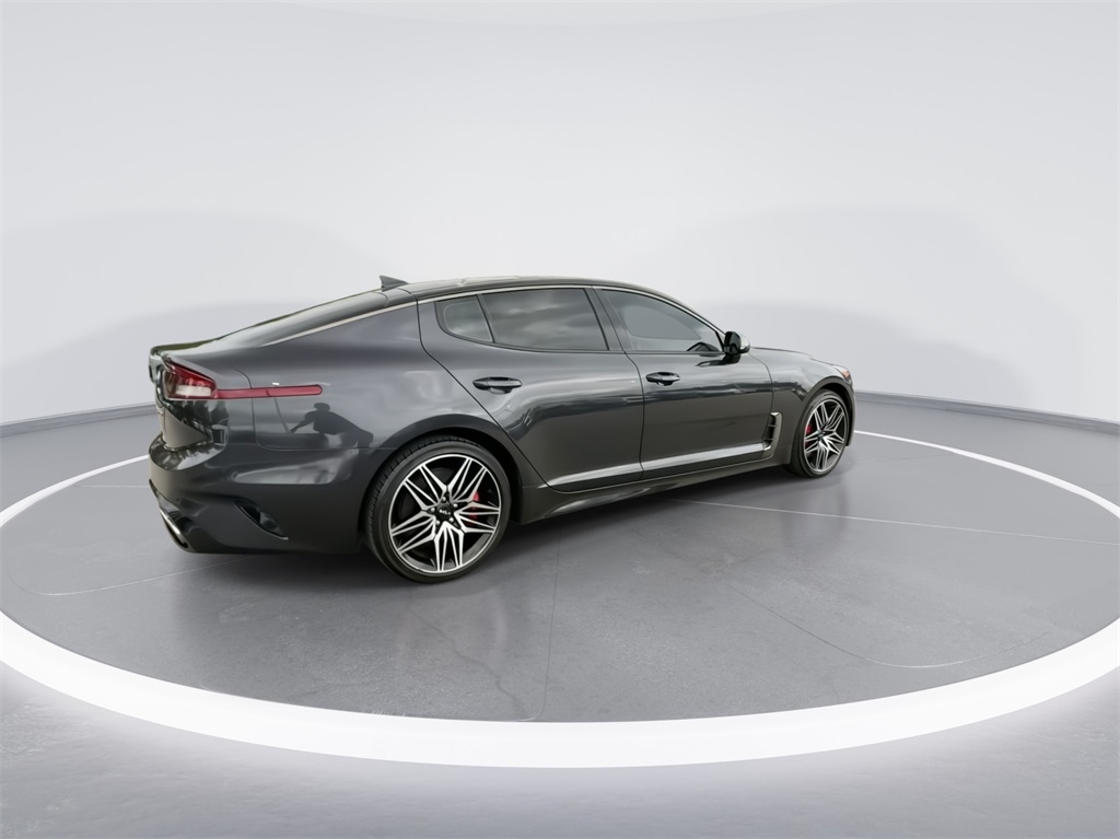 2022 Kia Stinger GT1 11