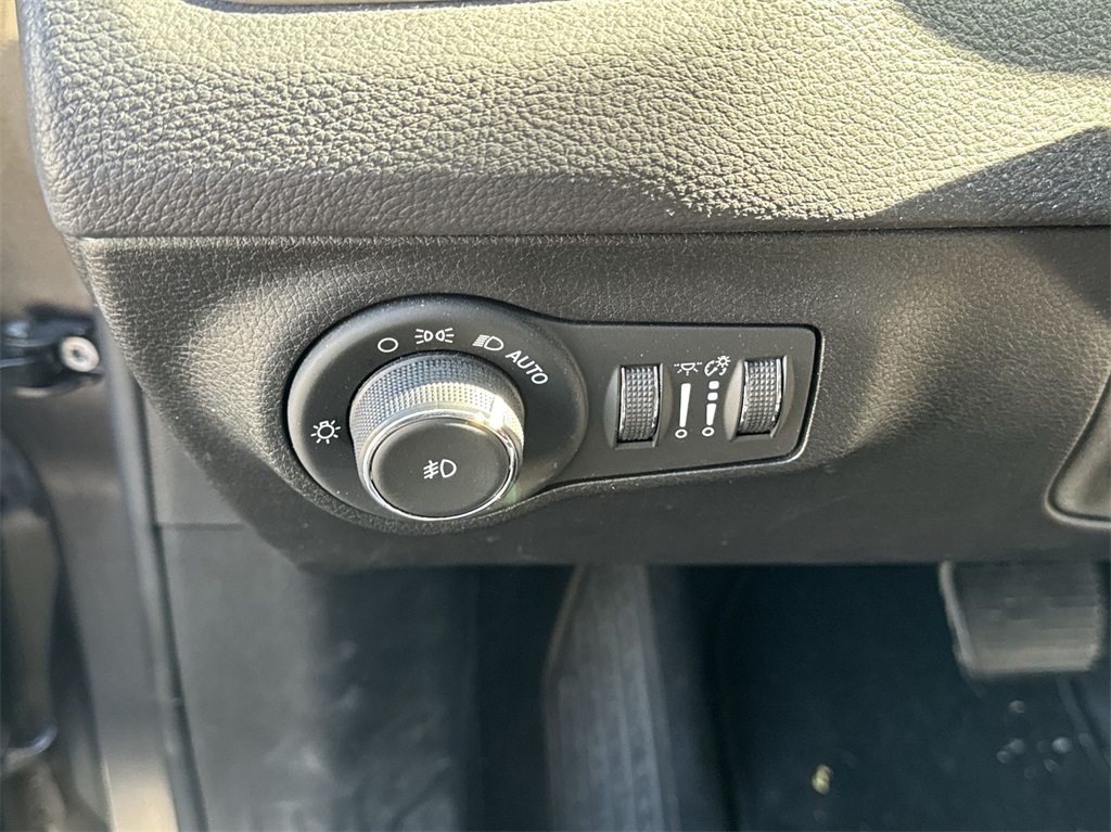 2018 Jeep Compass Latitude 18