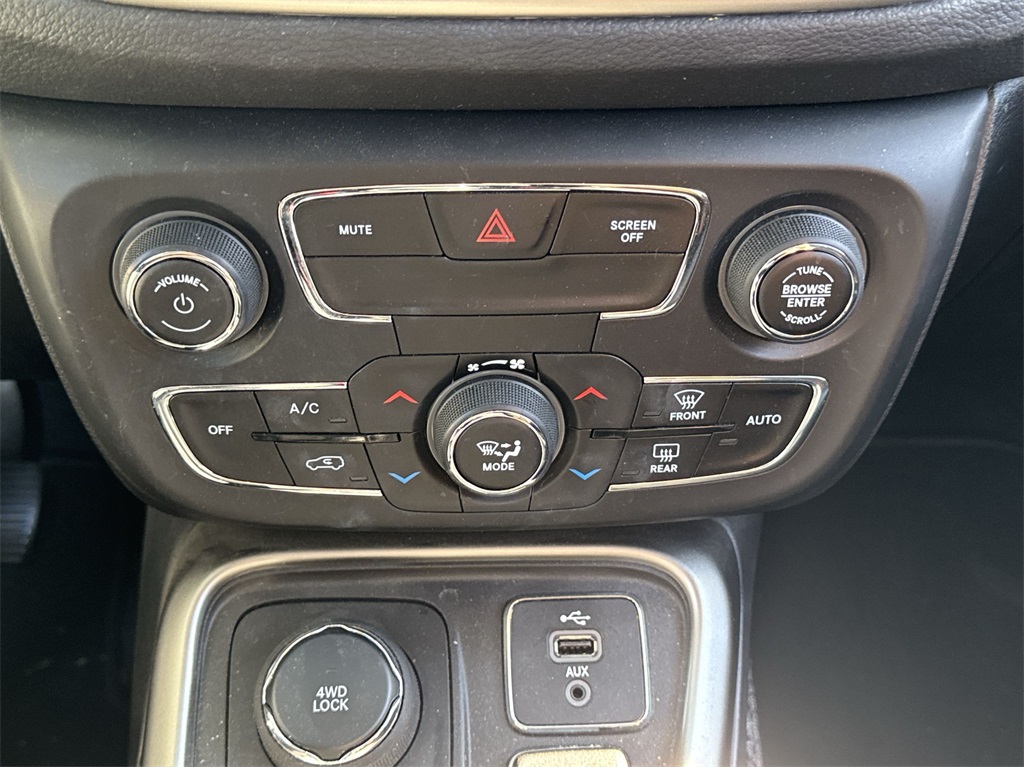 2018 Jeep Compass Latitude 28