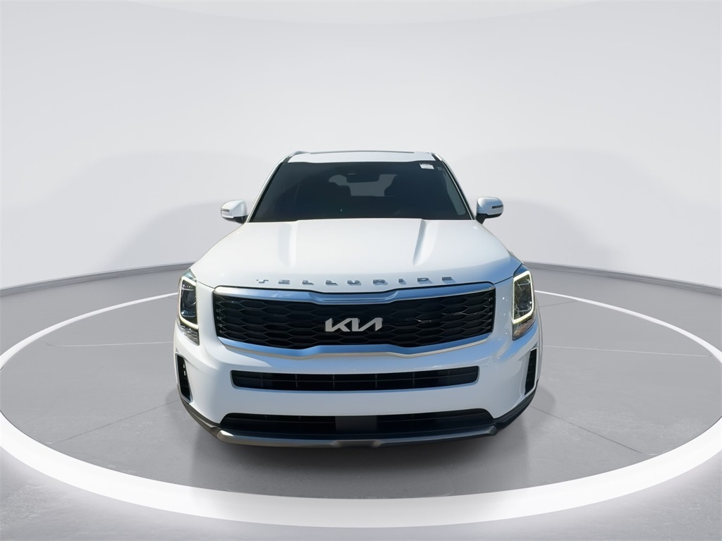 2022 Kia Telluride S 3