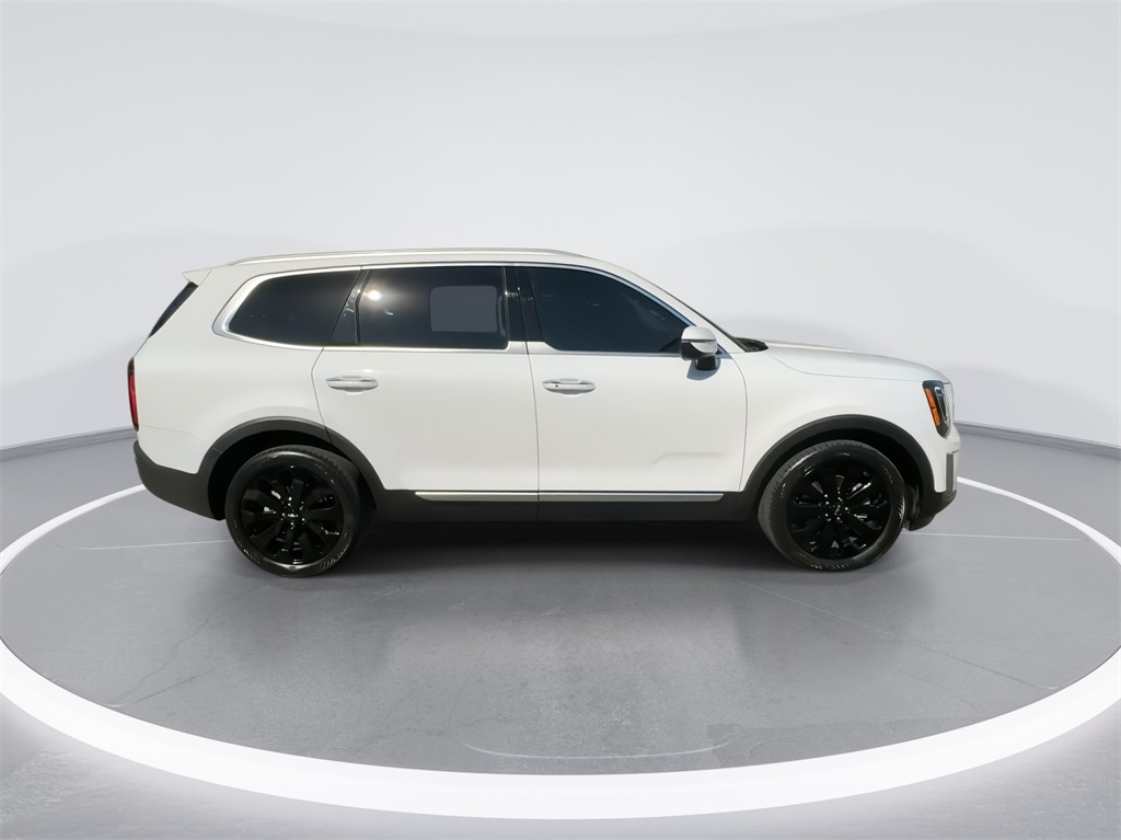 2022 Kia Telluride S 12