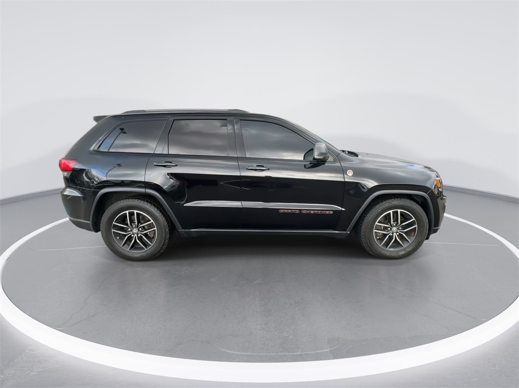 2017 Jeep Grand Cherokee Trailhawk 12