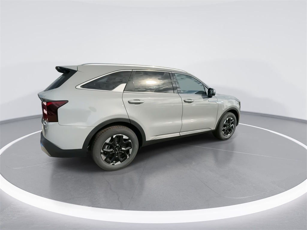 2025 Kia Sorento S 11