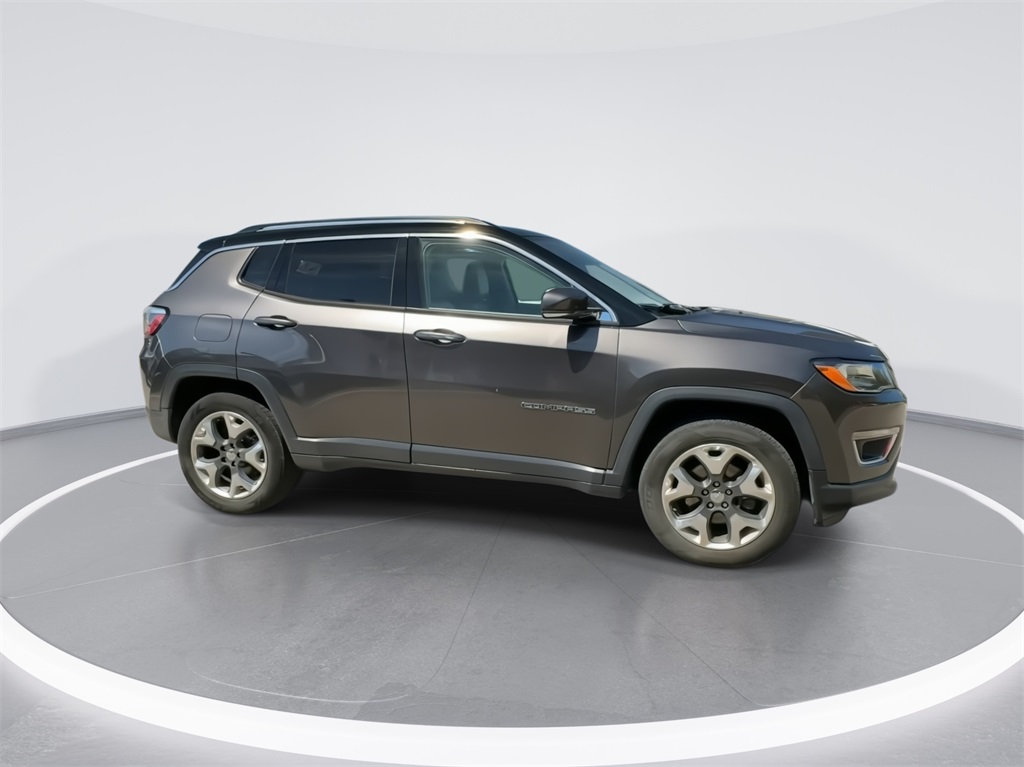 2018 Jeep Compass Limited 12