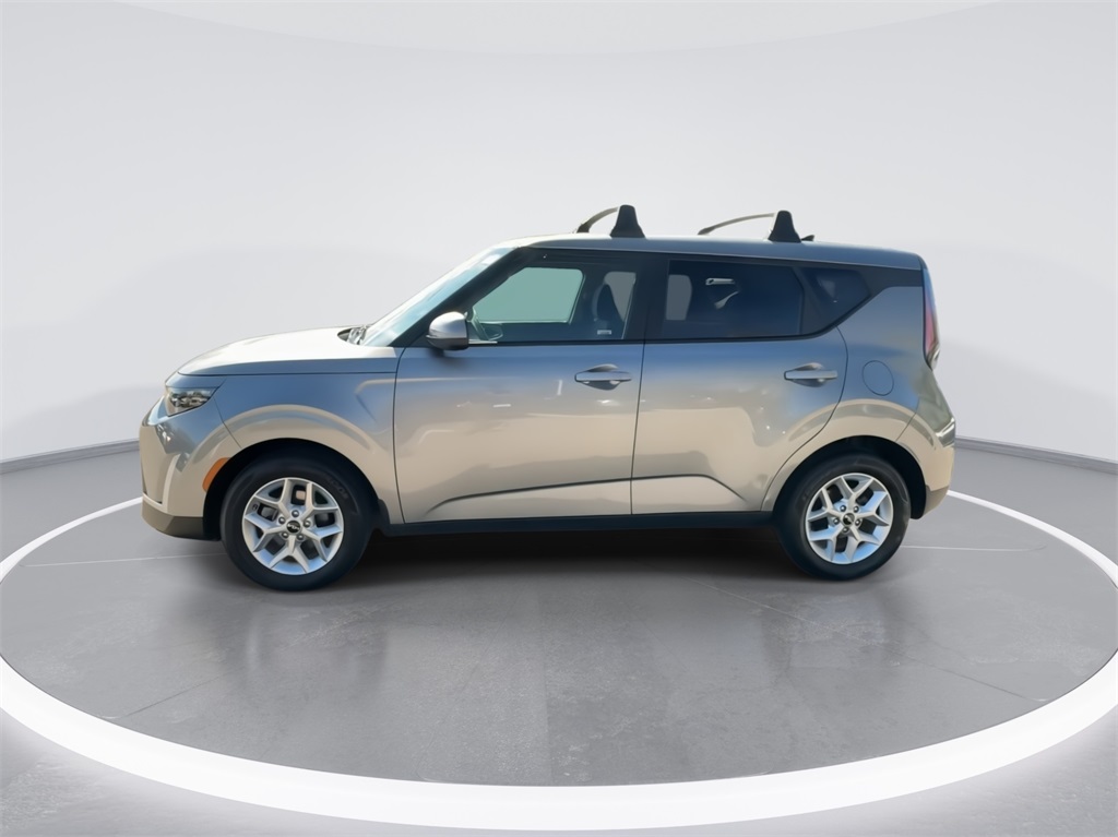 2023 Kia Soul LX 6