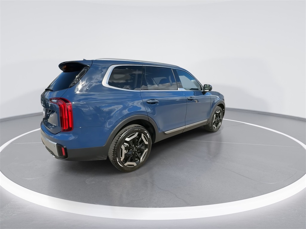 2024 Kia Telluride S 11