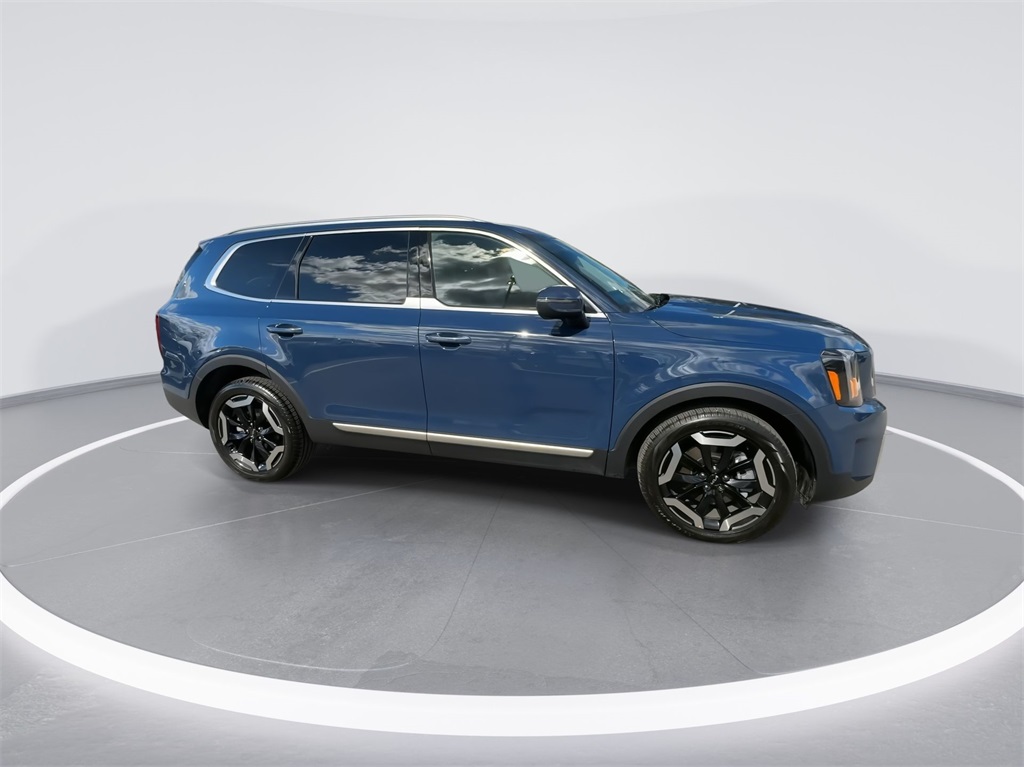 2024 Kia Telluride S 13