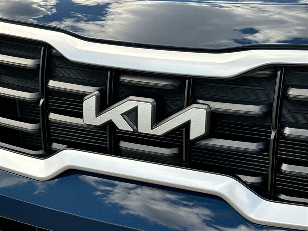 2024 Kia Telluride S 14