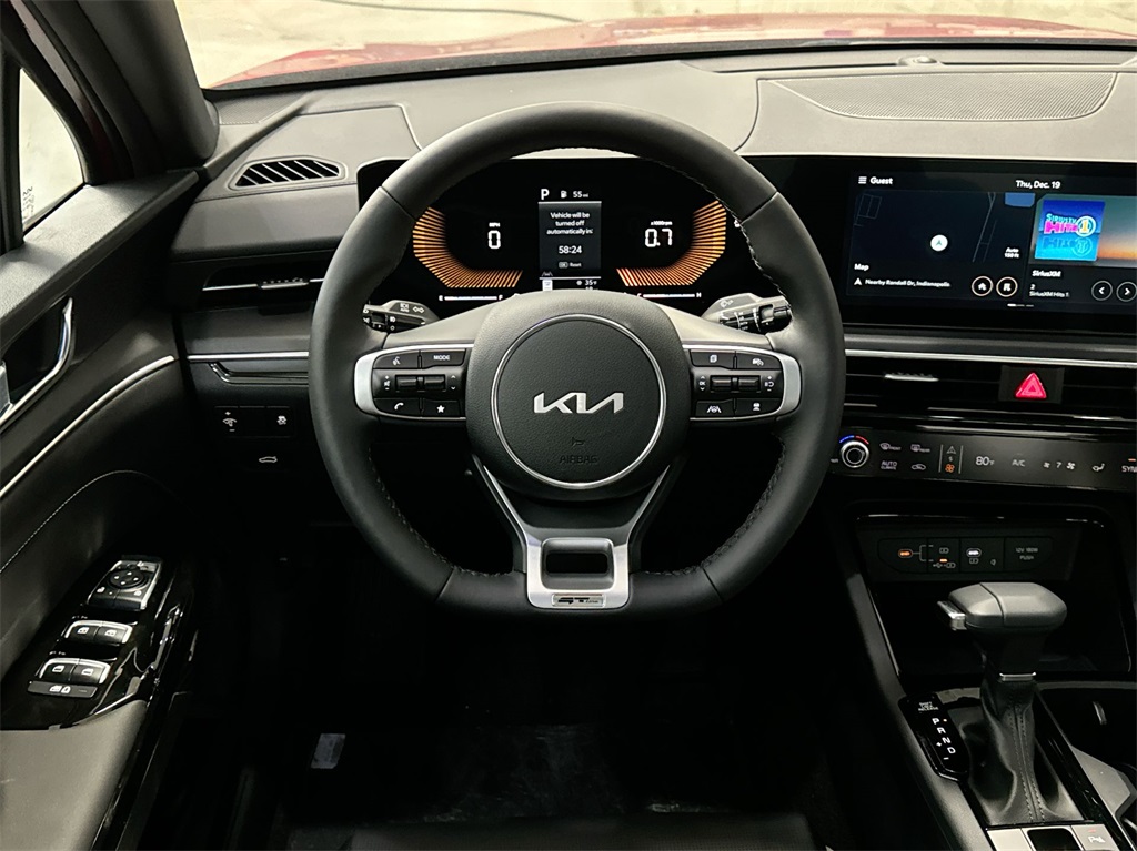 2025 Kia K5 GT-Line 10