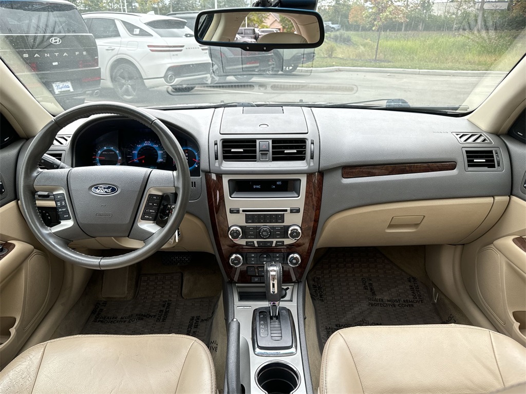 2012 Ford Fusion SEL 19