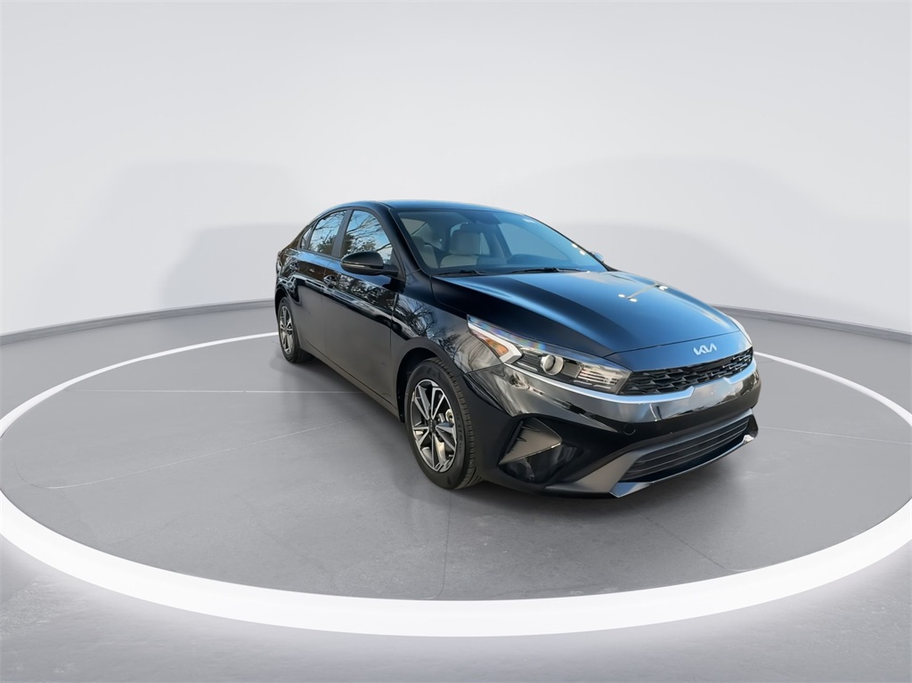 2023 Kia Forte LXS 2