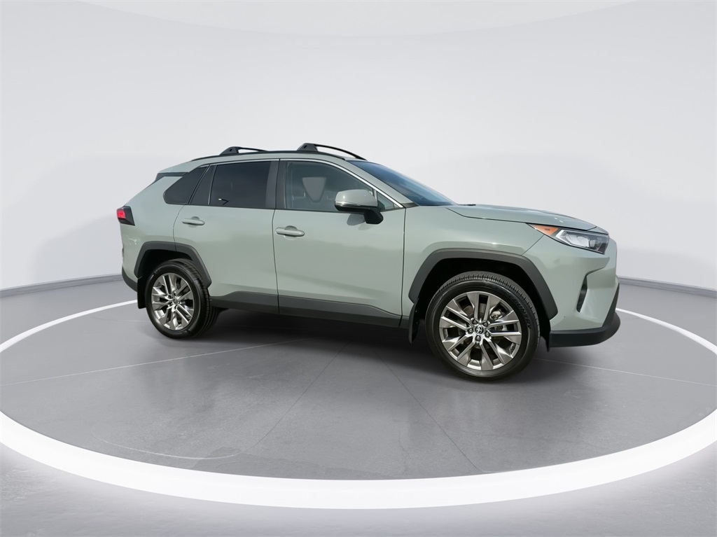 2021 Toyota RAV4 XLE Premium 2