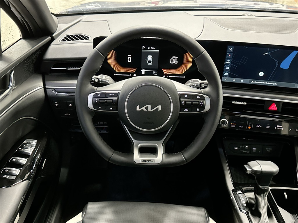 2025 Kia K5 GT-Line 10