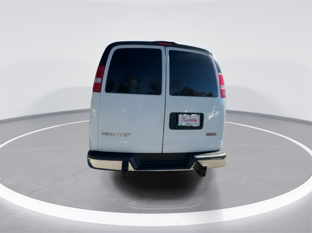 2018 GMC Savana 2500 Work Van 10