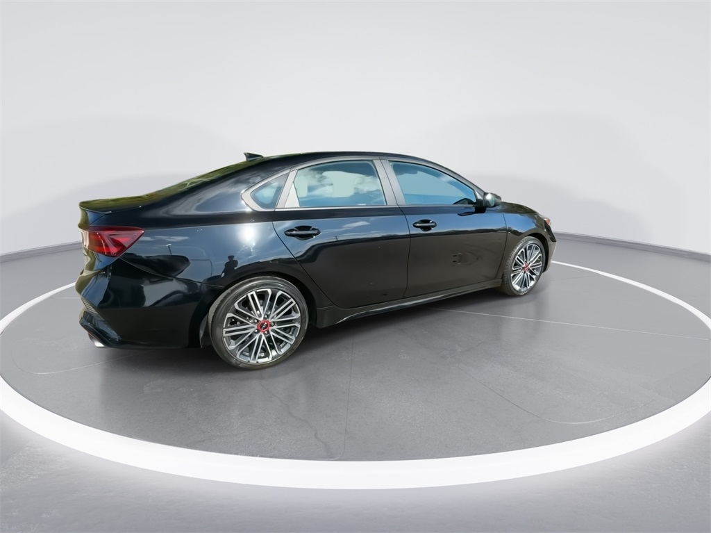 2022 Kia Forte GT 11