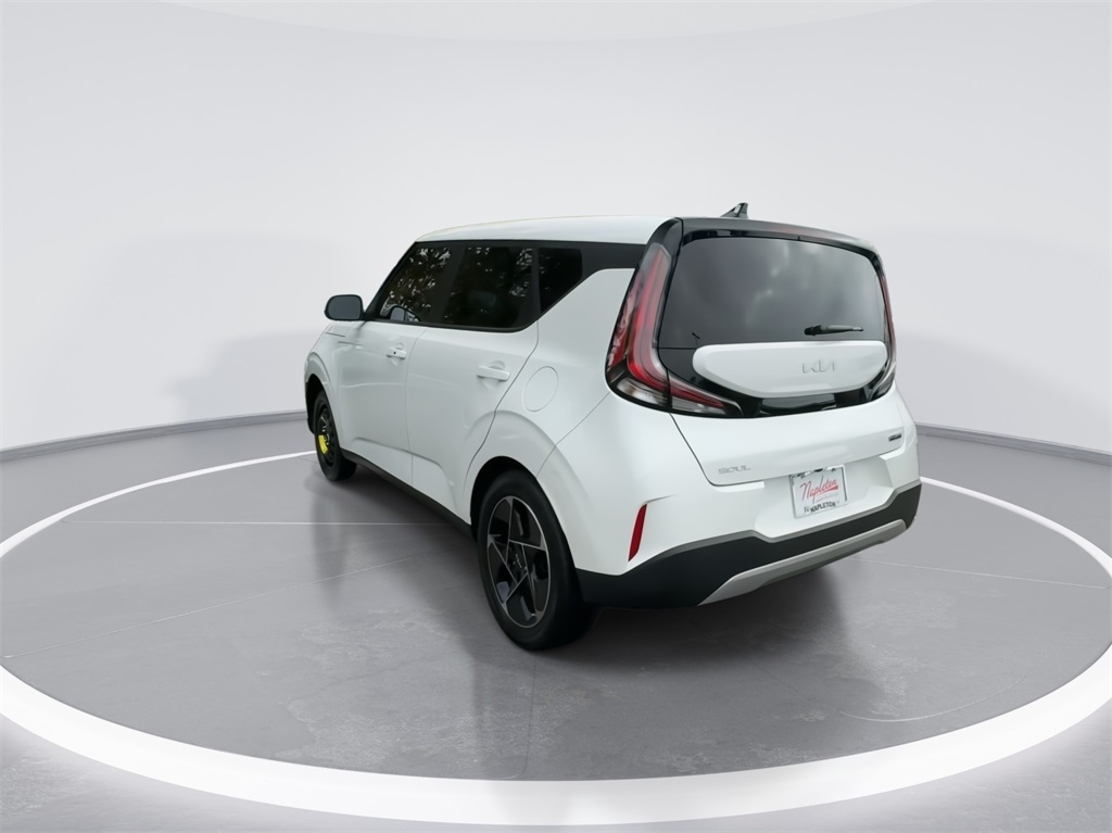 2023 Kia Soul EX 8