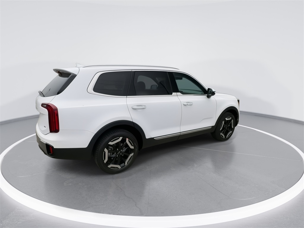 2025 Kia Telluride S 11