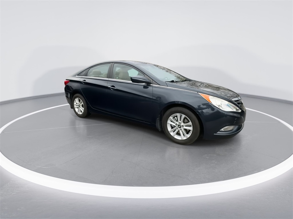 2013 Hyundai Sonata GLS 2