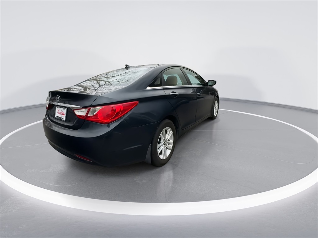 2013 Hyundai Sonata GLS 11