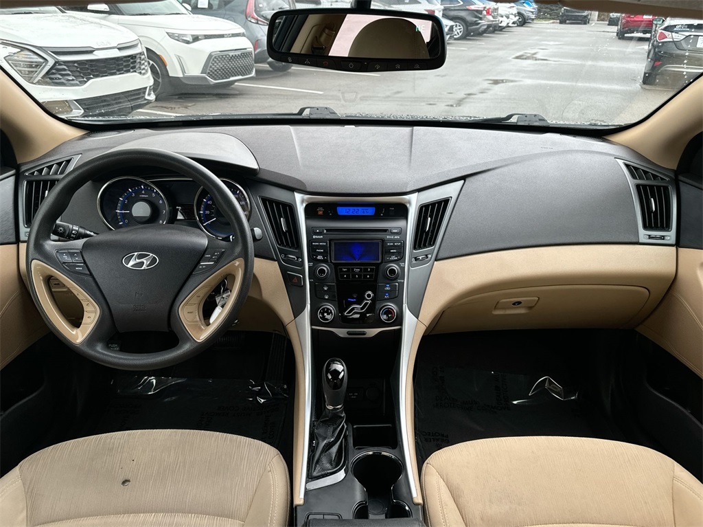 2013 Hyundai Sonata GLS 17