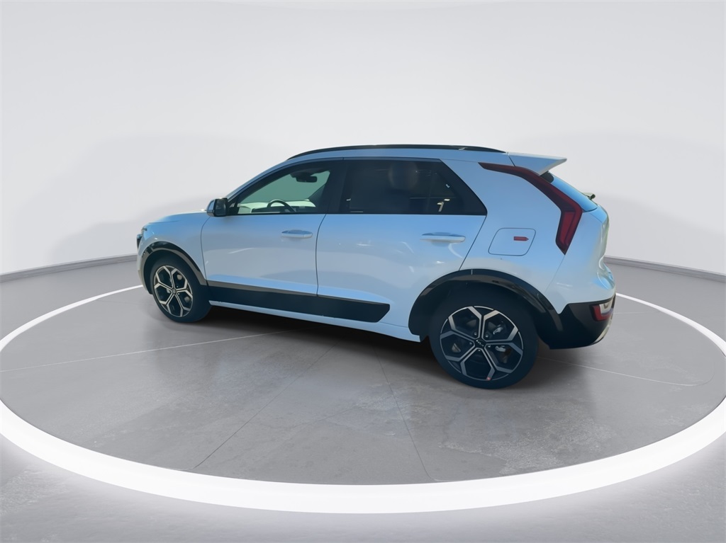 2025 Kia Niro SX Touring 7