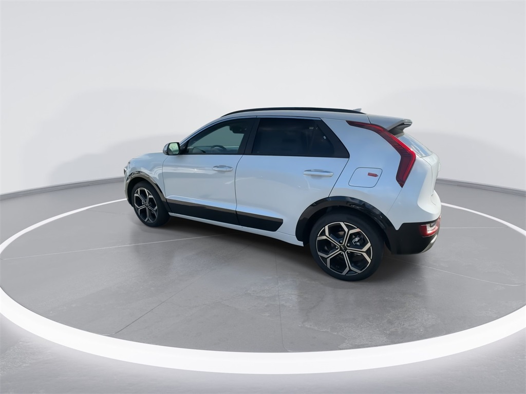 2025 Kia Niro SX Touring 7