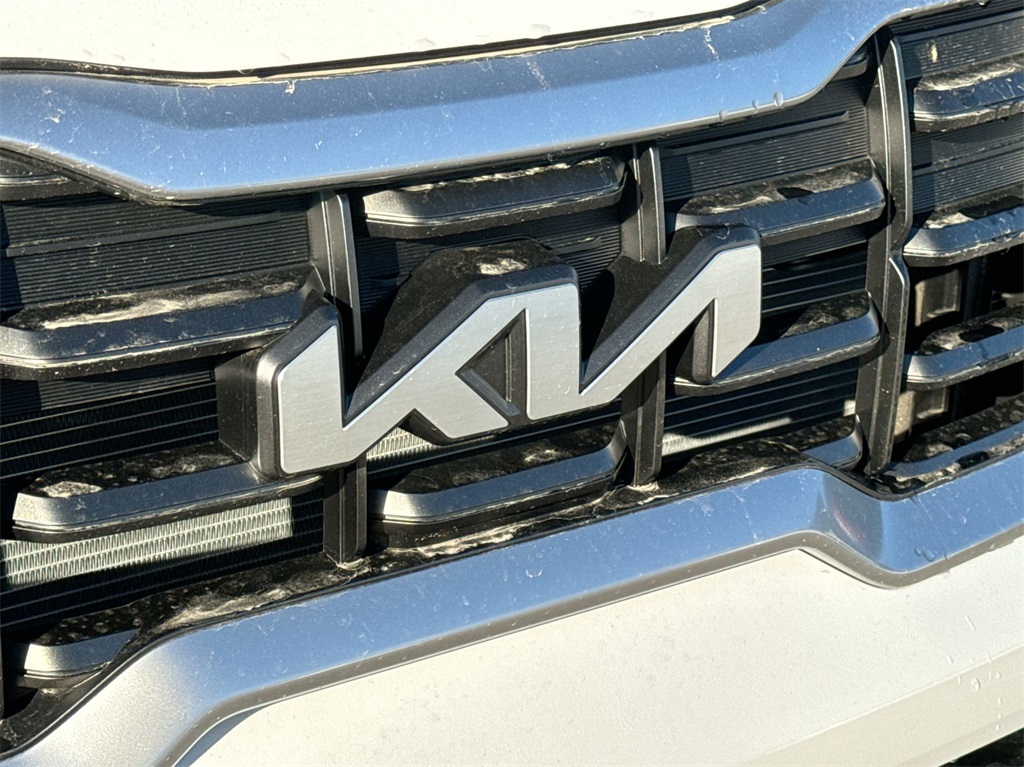 2025 Kia Telluride S 14