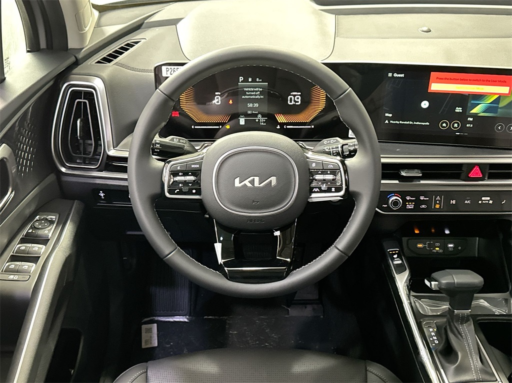 2025 Kia Sorento S 10