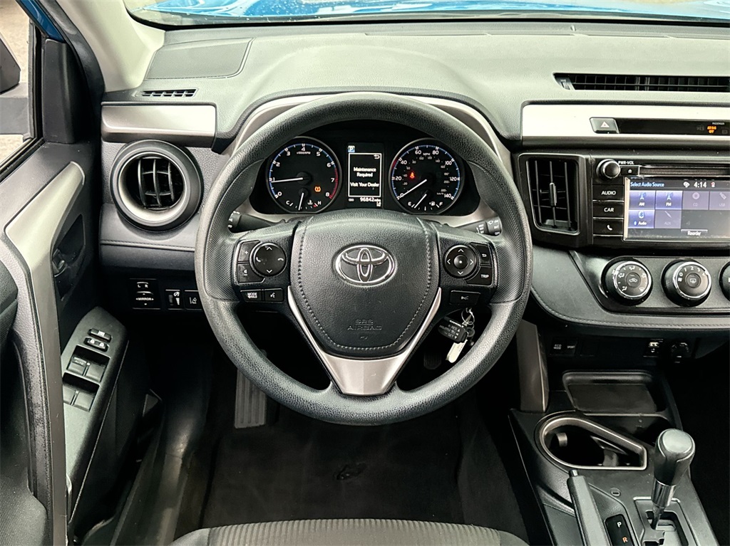 2017 Toyota RAV4 LE 16